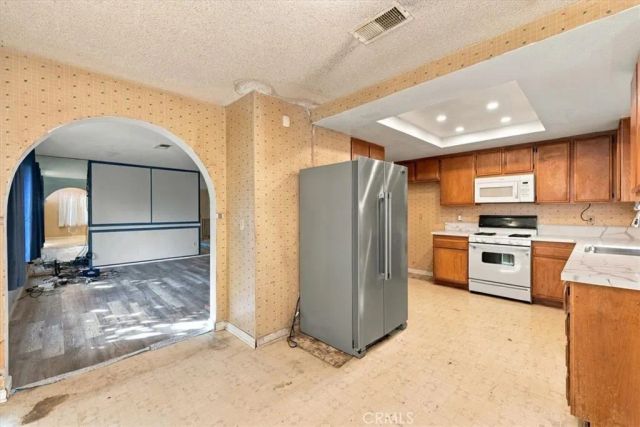 860 Tucson Court, San Dimas, CA 91773