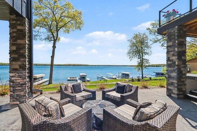 4630 E Gull Lake Drive A, Hickory Corners, MI 49060