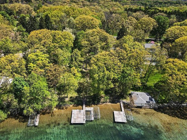 4630 E Gull Lake Drive A, Hickory Corners, MI 49060
