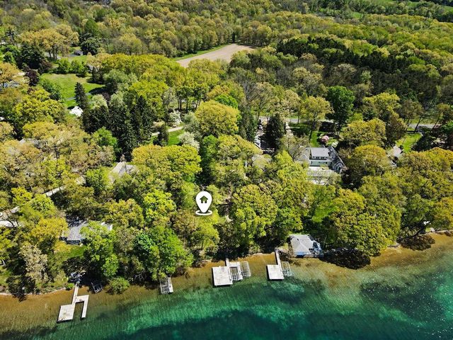 4630 E Gull Lake Drive A, Hickory Corners, MI 49060