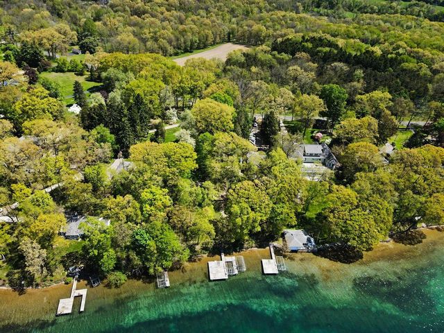 4630 E Gull Lake Drive A, Hickory Corners, MI 49060