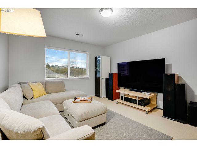 3760 Nw TUSTIN RANCH Dr, Portland, OR 97229