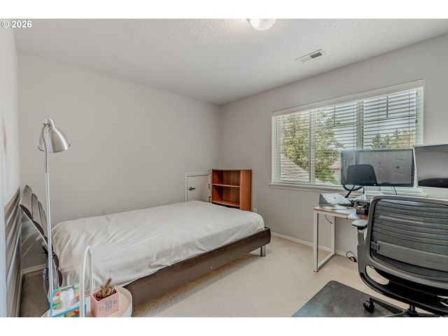 3760 Nw TUSTIN RANCH Dr, Portland, OR 97229