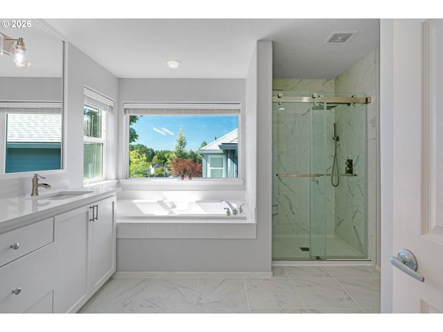 3760 Nw TUSTIN RANCH Dr, Portland, OR 97229