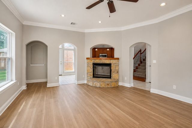 2118 Portwood Way, Fort Worth, TX 76179
