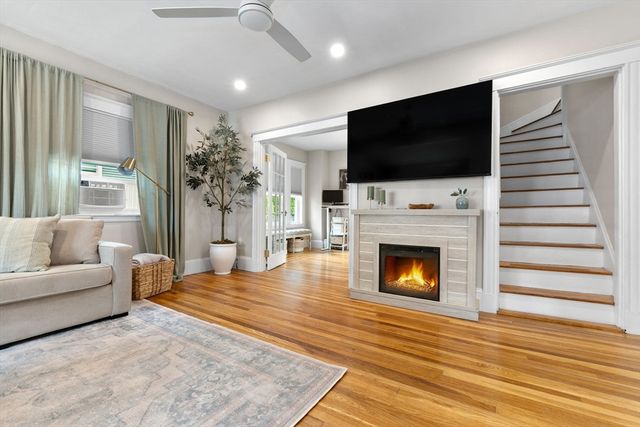8 Porter Rd, North Reading, MA 01864