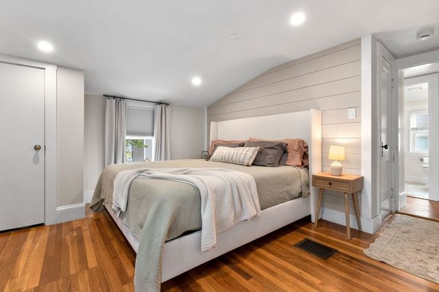 8 Porter Rd, North Reading, MA 01864