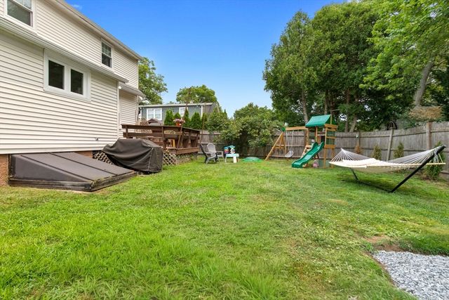 8 Porter Rd, North Reading, MA 01864