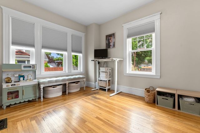 8 Porter Rd, North Reading, MA 01864