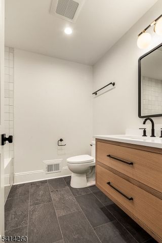 15 Squirrel Run, Morris Twp., NJ 07960