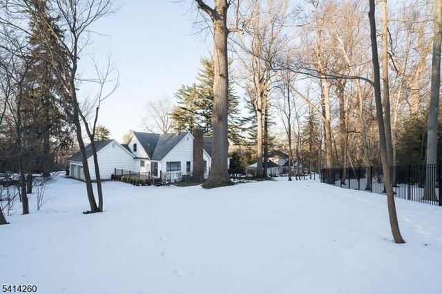 15 Squirrel Run, Morris Twp., NJ 07960