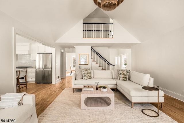 15 Squirrel Run, Morris Twp., NJ 07960