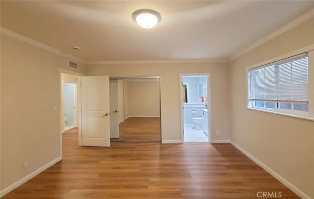 22201 Schoolcraft, Canoga Park, CA 91303