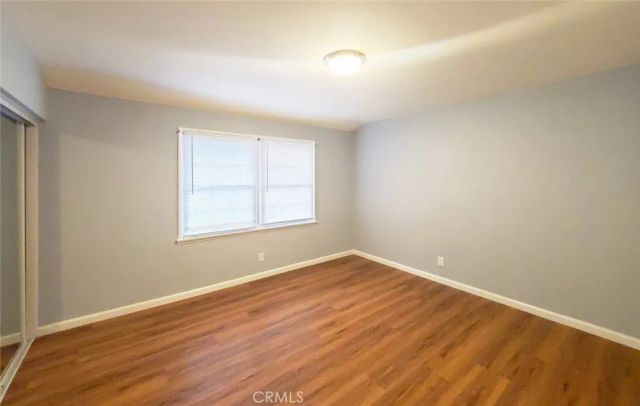 22201 Schoolcraft, Canoga Park, CA 91303