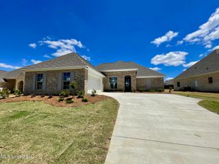 452 Aurora Circle, Canton, MS 39046