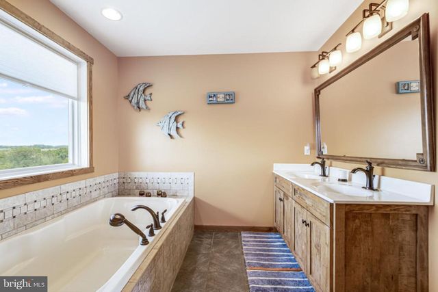 104 ISAACS SHORE DR, Milford, DE 19963