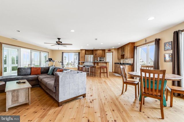 104 ISAACS SHORE DR, Milford, DE 19963