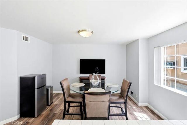 7109 Farralone 117, Canoga Park, CA 91303