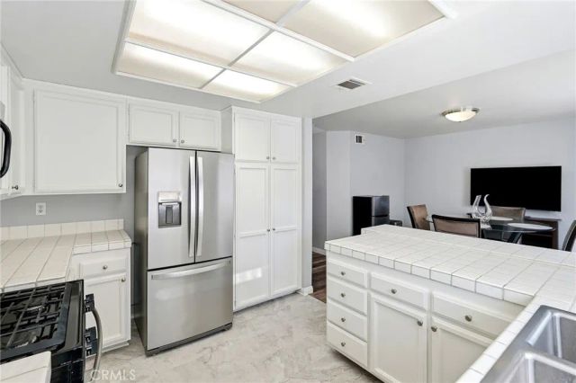 7109 Farralone 117, Canoga Park, CA 91303
