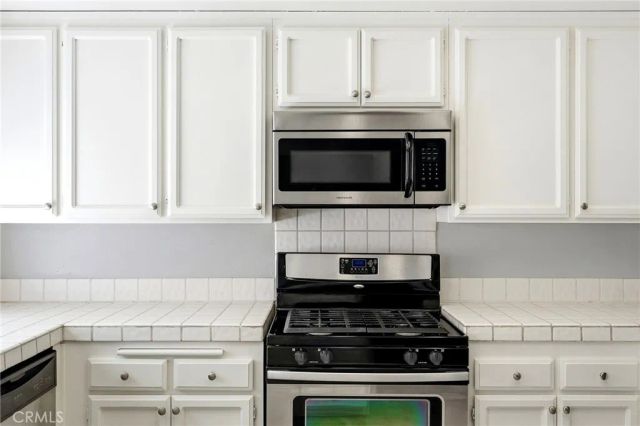 7109 Farralone 117, Canoga Park, CA 91303