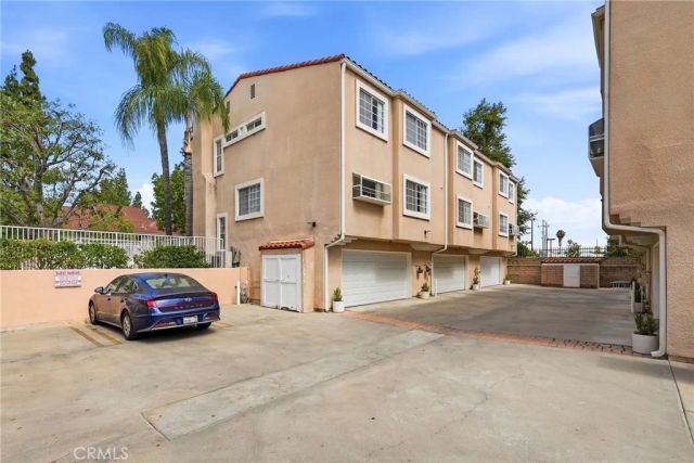 7109 Farralone 117, Canoga Park, CA 91303