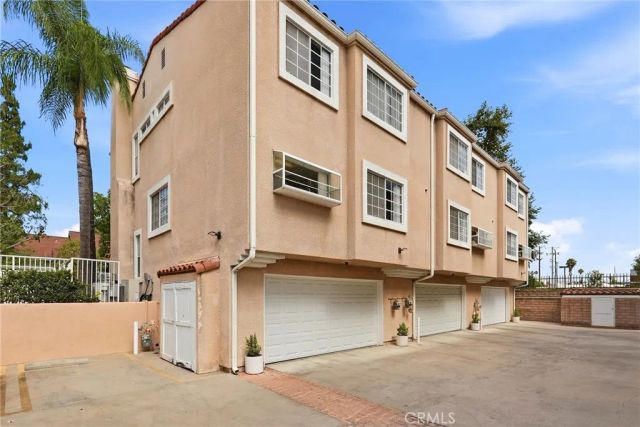 7109 Farralone 117, Canoga Park, CA 91303