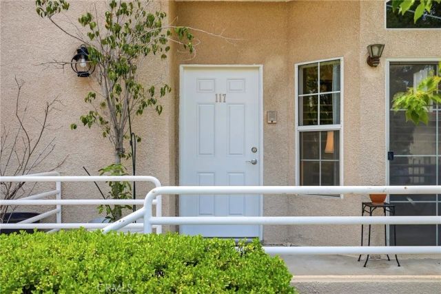 7109 Farralone 117, Canoga Park, CA 91303