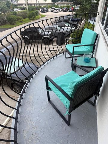 3250 NE 28th St 212, Fort Lauderdale, FL 33308