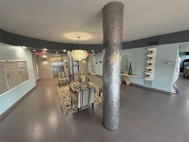 3250 NE 28th St 212, Fort Lauderdale, FL 33308