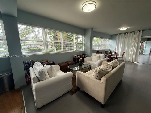 3250 NE 28th St 212, Fort Lauderdale, FL 33308