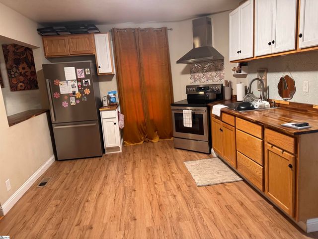 520 Buncombe Street, Woodruff, SC 29388