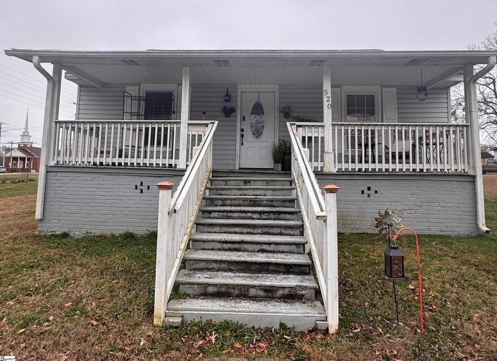 520 Buncombe Street, Woodruff, SC 29388