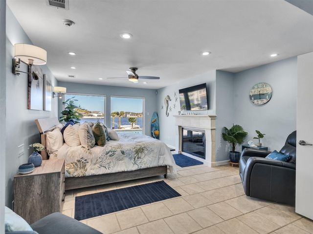 2882 Dominique Drive, Galveston, TX 77551