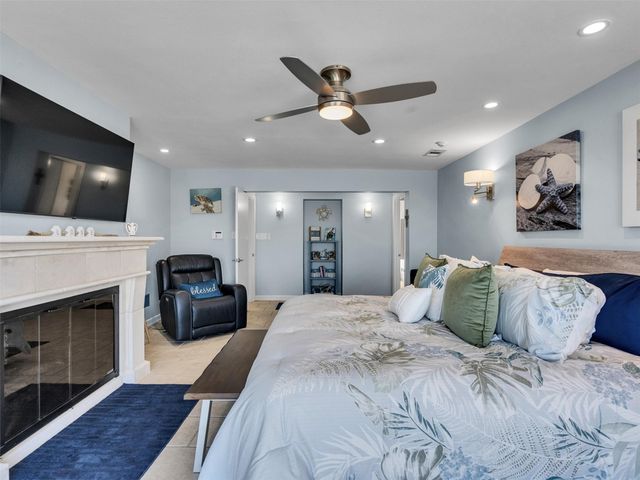 2882 Dominique Drive, Galveston, TX 77551
