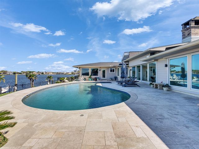 2882 Dominique Drive, Galveston, TX 77551