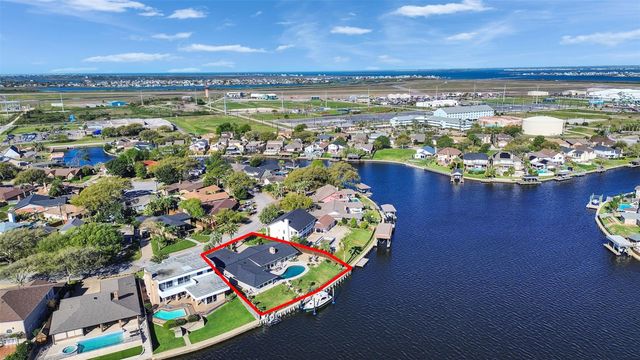 2882 Dominique Drive, Galveston, TX 77551
