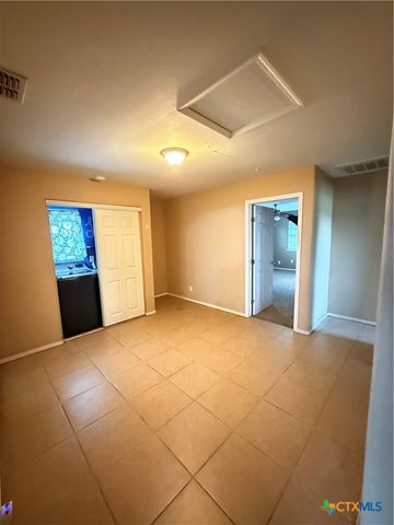256 County Road 481, Gonzales, TX 78629