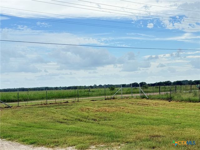 256 County Road 481, Gonzales, TX 78629