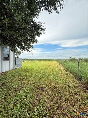 256 County Road 481, Gonzales, TX 78629