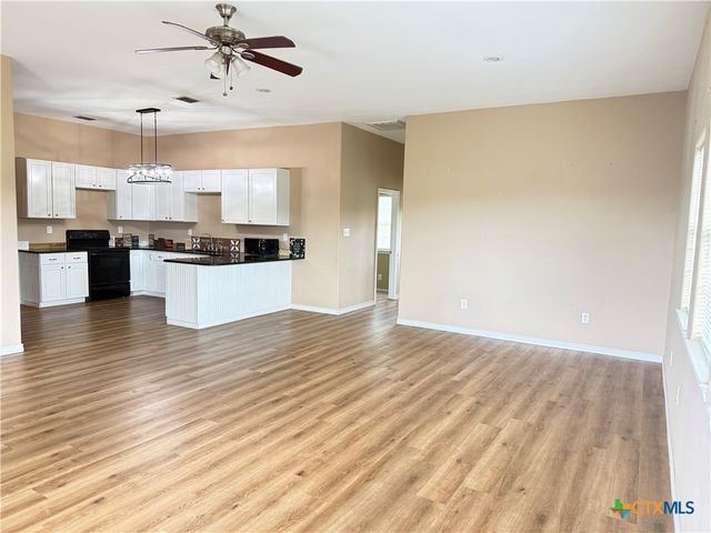 256 County Road 481, Gonzales, TX 78629