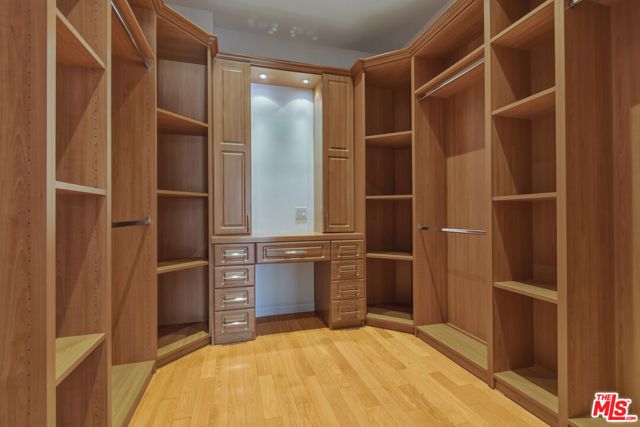 4443 Ventura Canyon Avenue 304, Sherman Oaks, CA 91423