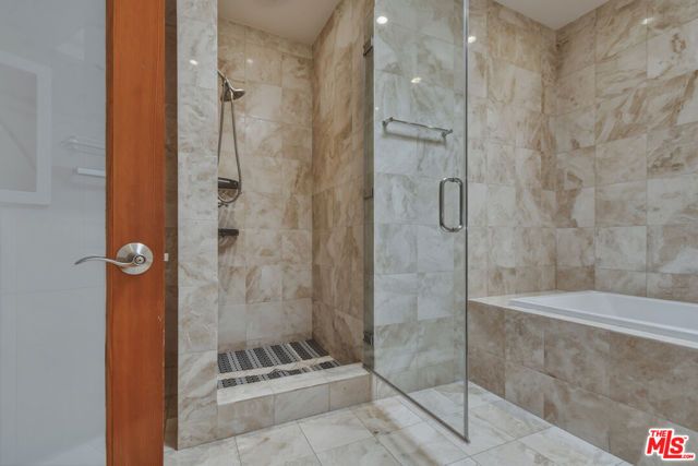 4443 Ventura Canyon Avenue 304, Sherman Oaks, CA 91423