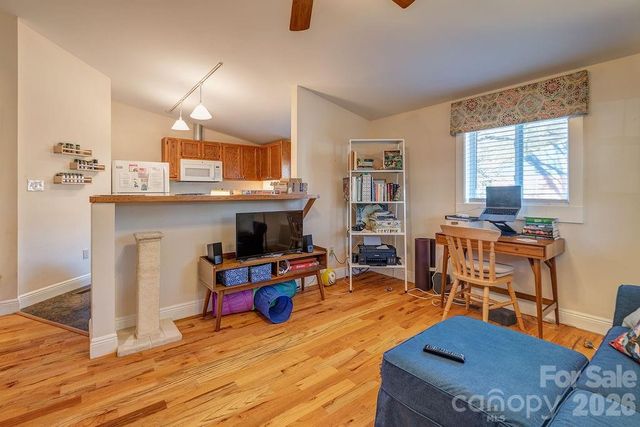 54 N Liberty Street, Asheville, NC 28801