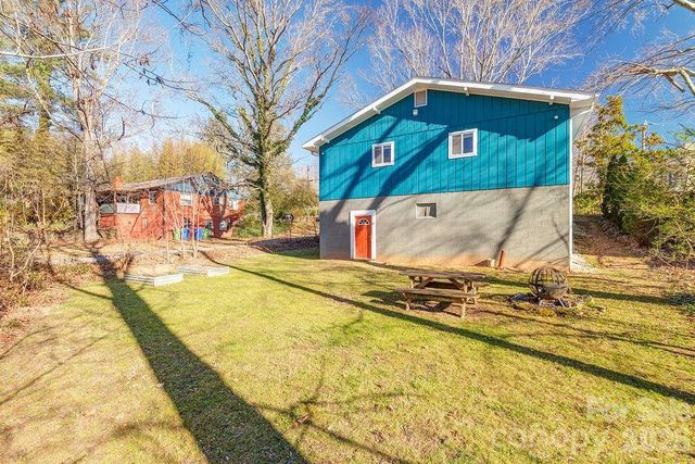 54 N Liberty Street, Asheville, NC 28801