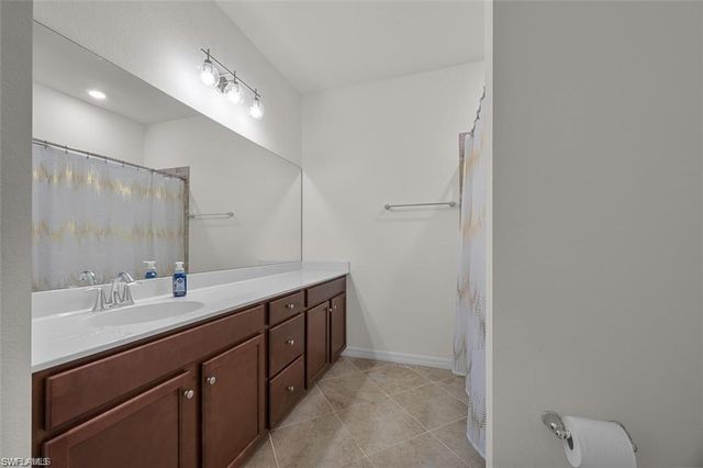 2707 Blossom WAY, Naples, FL 34120