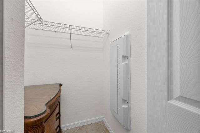2707 Blossom WAY, Naples, FL 34120