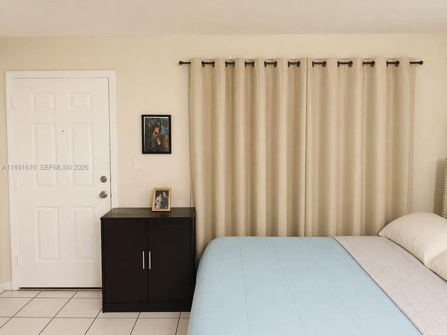 271 NW 177th St B-207, Miami Gardens, FL 33169