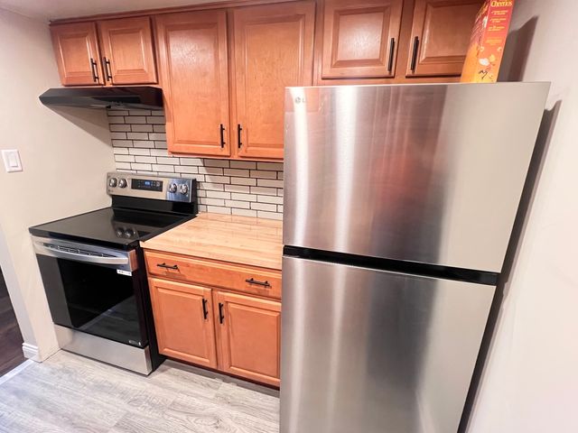 3240 N Manor Drive 130, Lansing, IL 60438
