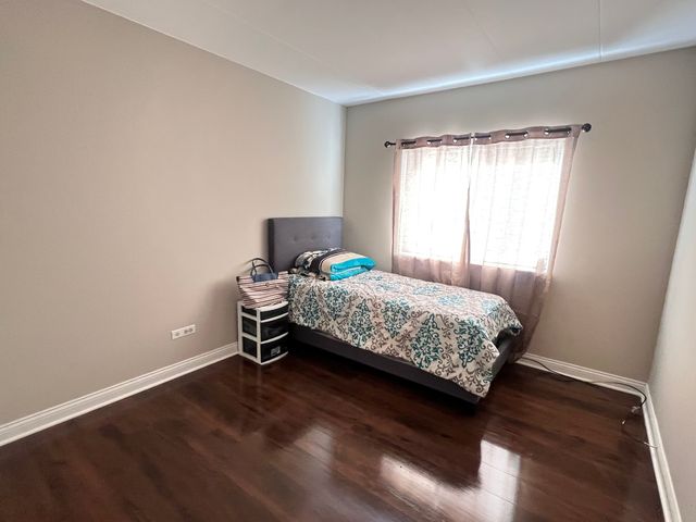 3240 N Manor Drive 130, Lansing, IL 60438