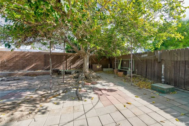 2302 E Wayne, Palm Springs, CA 92262